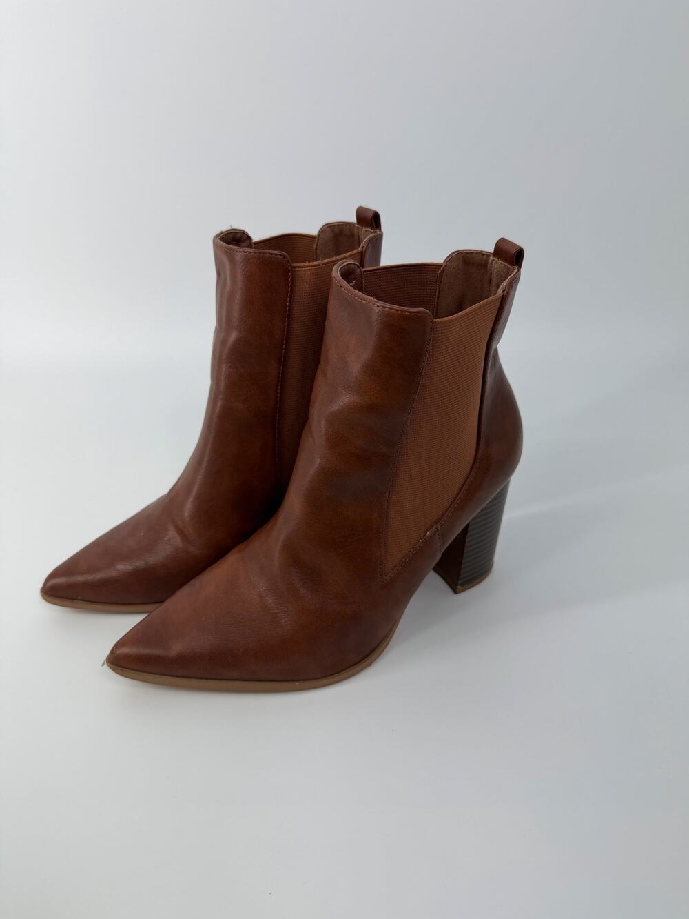 Brown ankle boots, Chelsea-style booties with pointed toe and block heel